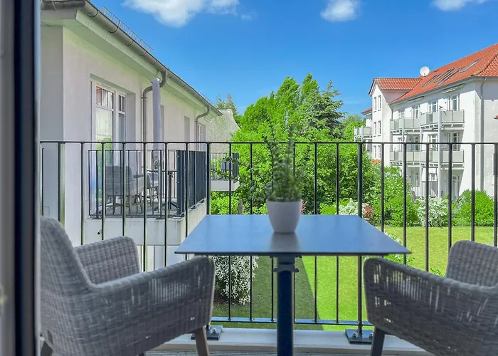 Baltischer Hof 35 *